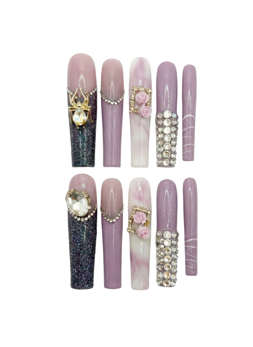 💜🕷️ Lavender Gothic Royalty